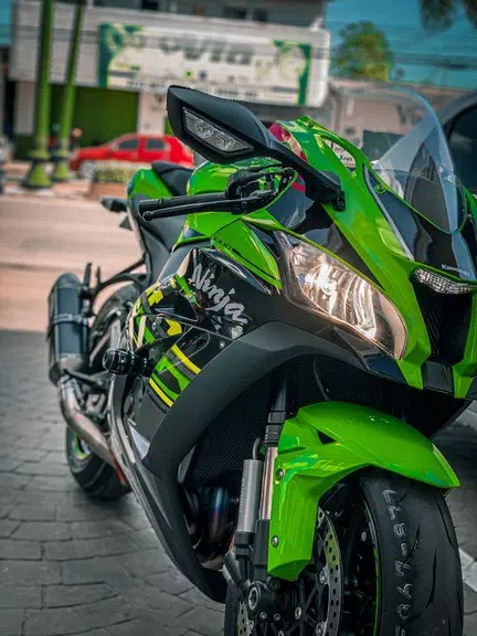 Kawasaki Ninja ZX10r Wallpaper Screenshot4