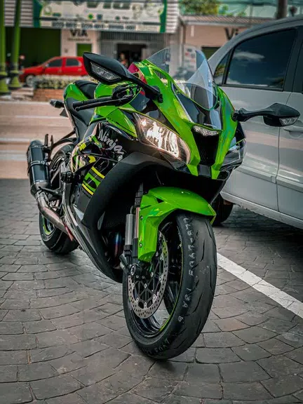 Kawasaki Ninja ZX10r Wallpaper Screenshot1